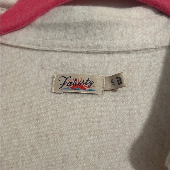 Faherty Women’s Light Cream Casual Button-Down Shirt - Picture 2 of 3